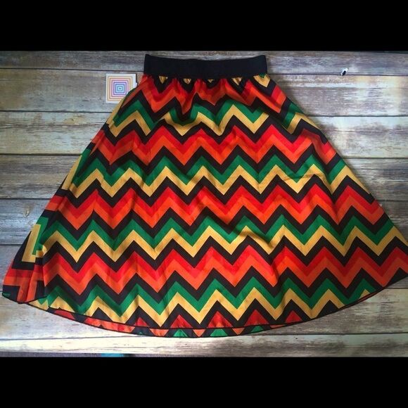 Lularoe LoLa Skirt  - Picture 1 of 5